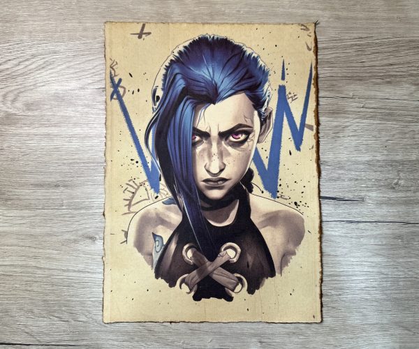 Lámina Artística: La Chispa del Caos y la Mirada Centellante - Ilustración Fanart en Papel Artesanal