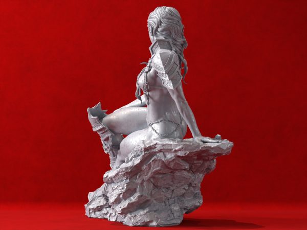 La Reina Guerrera . Espada y Brujería . Arte en Resina